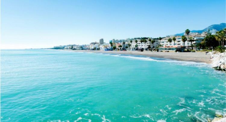 Torre De La Roca Industrial69 Apartment Torremolinos Ngoại thất bức ảnh